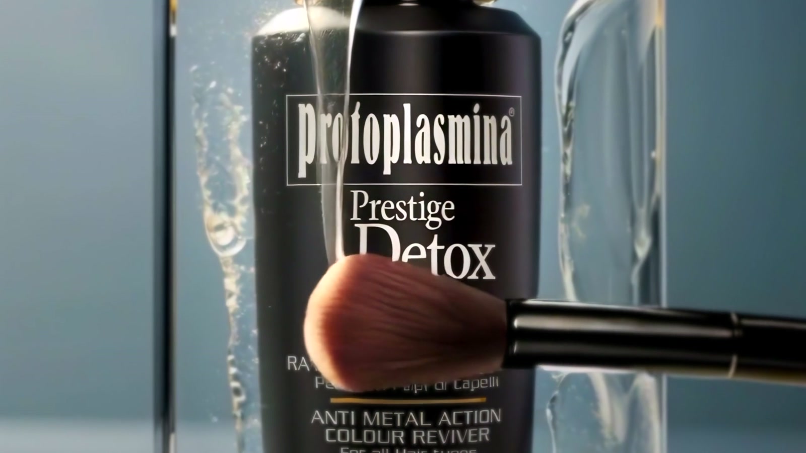 Flacone Protoplasmina Prestige Detox con applicatore in sala posa